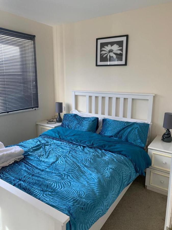 Charming 2-Bed House In London Villa Eksteriør billede
